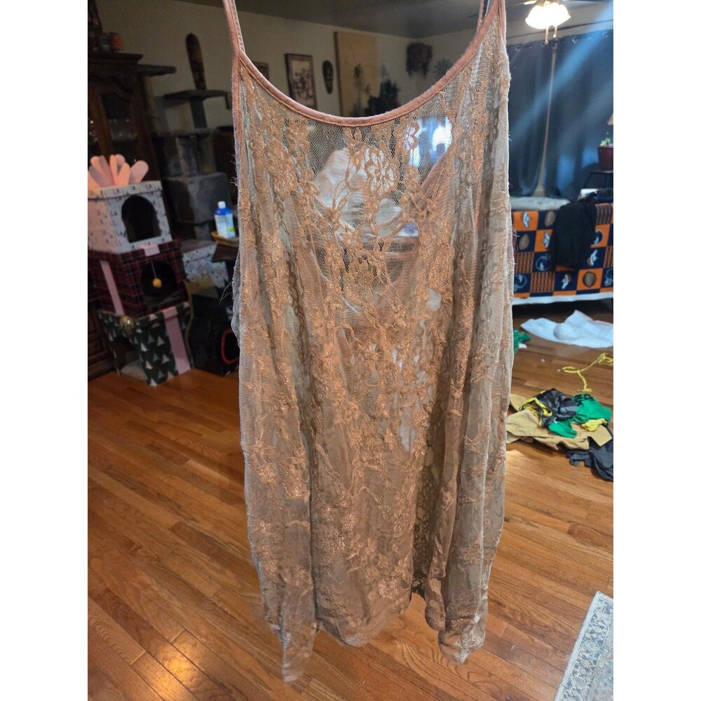 Lace Tank Top - Picture 2 of 3